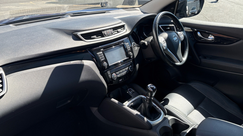 Nissan Qashqai 1.5 dCi Tekna 5dr Diesel Hatchback
